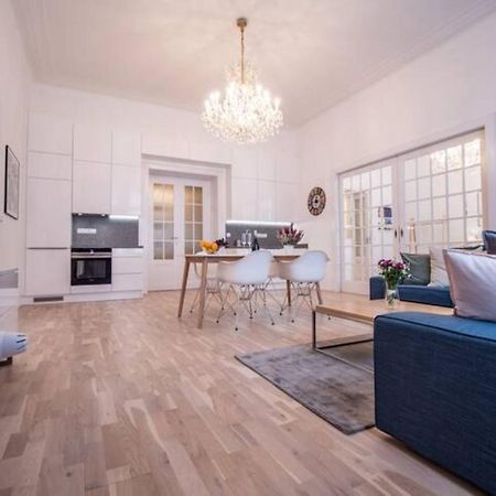 Top Class Apartment In Old Town 2 Bedrooms Прага Екстер'єр фото