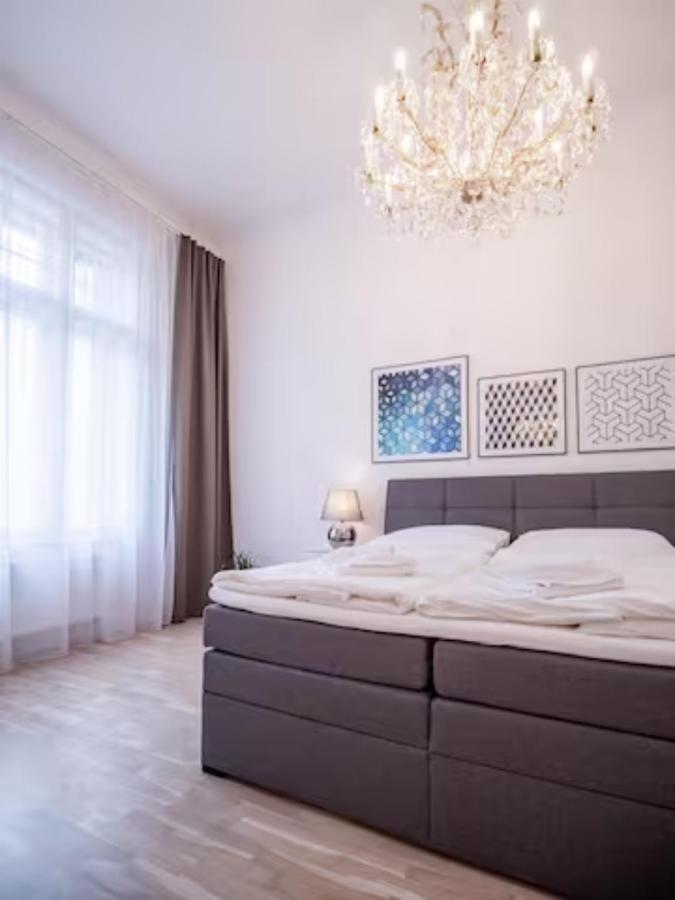 Top Class Apartment In Old Town 2 Bedrooms Прага Екстер'єр фото