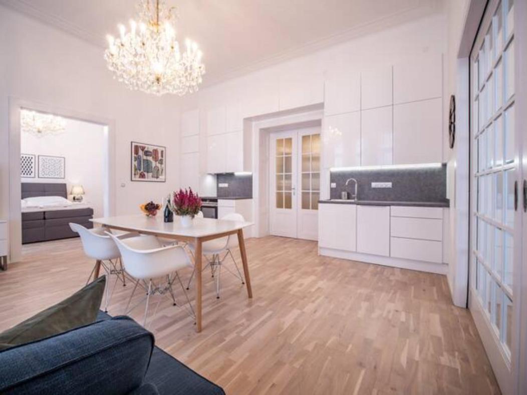 Top Class Apartment In Old Town 2 Bedrooms Прага Екстер'єр фото